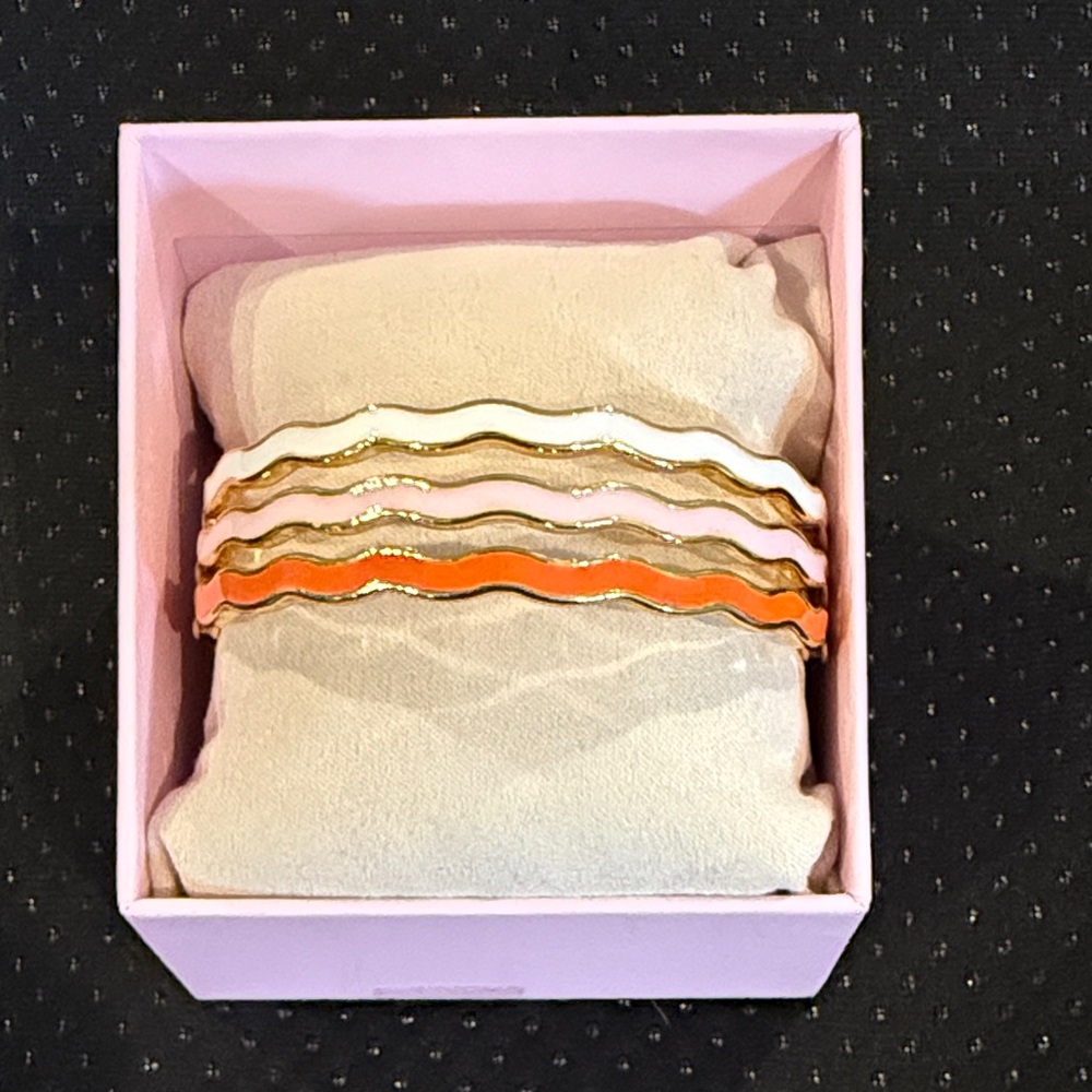 NWT House of Harlow 1960 Wave Stackable Bangles Bracelets.